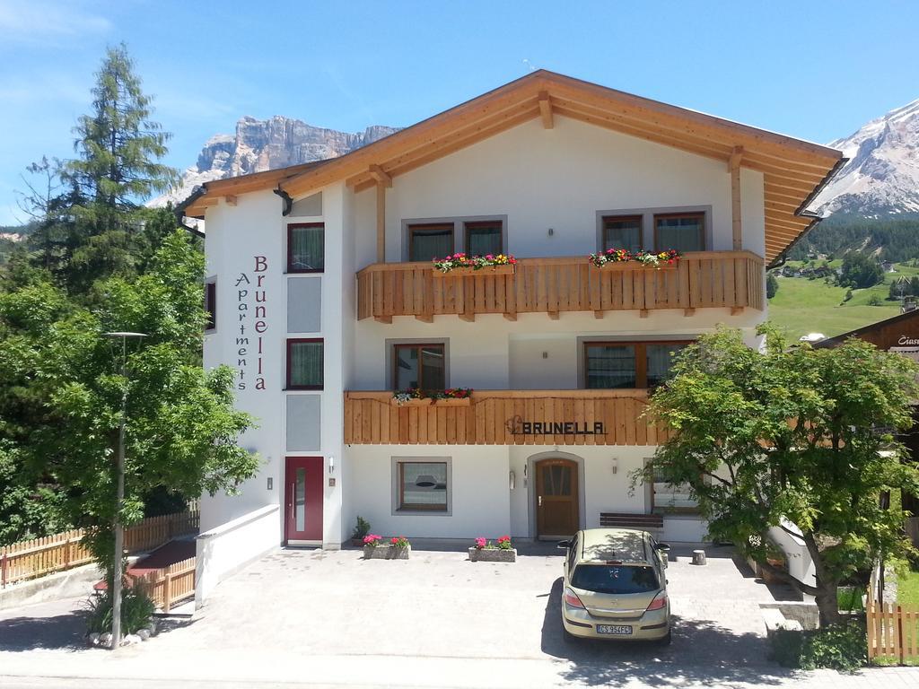 Apartments Brunella ลาวิลลา ภายนอก รูปภาพ
